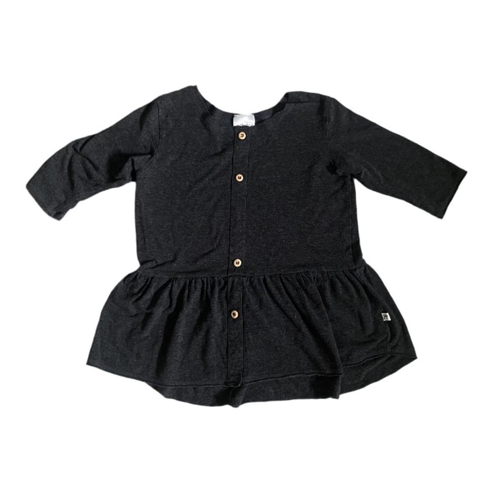 Jax & Lennon Girls sz 6/7 Peplum Top with wood buttons